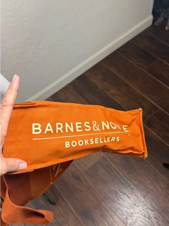 Barnes & Noble Terracotta Canvas Tote Inside Pockets EUC #BookTok - Picture 8 of 9